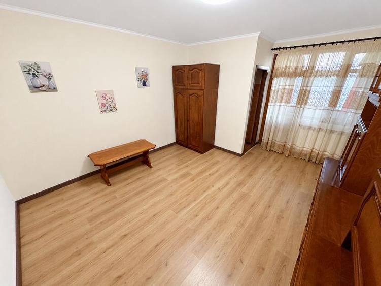 Garsonieră decomandată în Piața Nouă