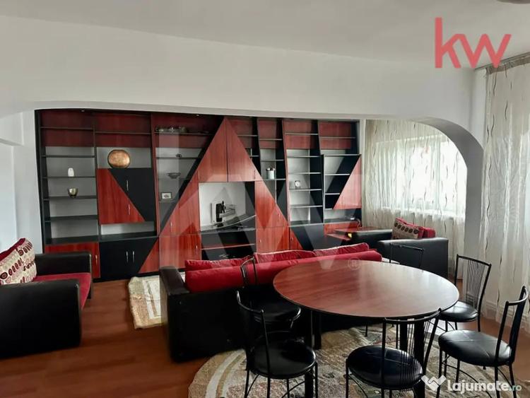 Apartament cu 3 camere semidecomandat în George Enescu