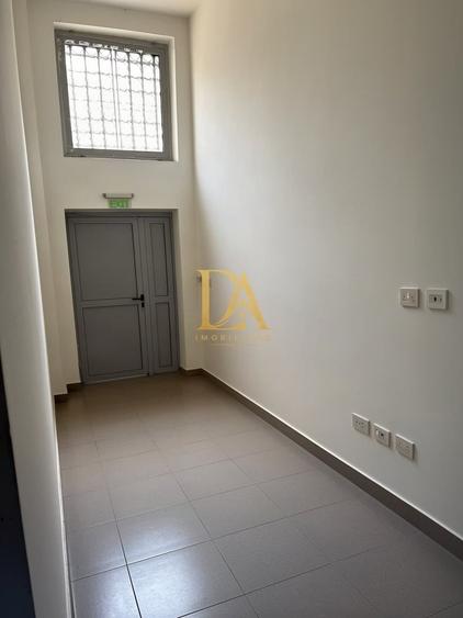 Spațiu comercial, de 119.55999755859 mp, în Libertății