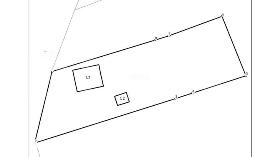 Casă cu 3 camere cu Teren 1100 Mp în Central