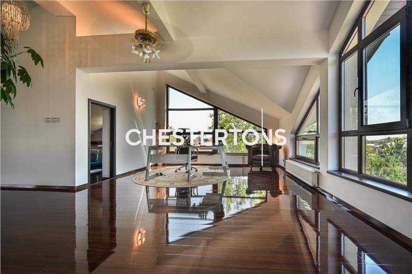 Vanzare Casa P+1+M/Curte 823 MP/Construtie impecabila/compartimentare deosebita - 12