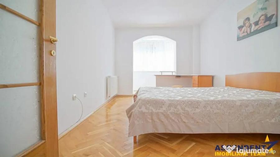 Decomandat, loc parcare, boxa, Centru Civic, Brasov - 1