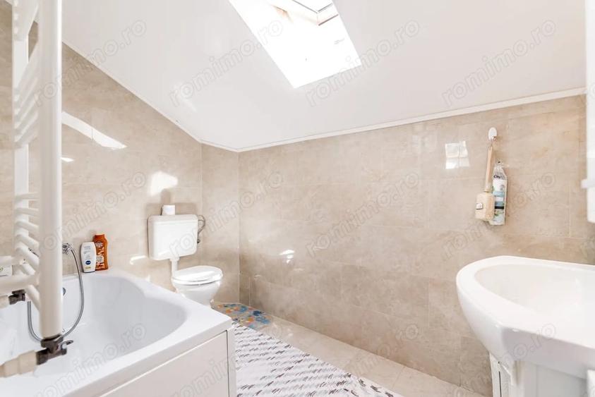 Apartament cu 3 camere decomandat în Est