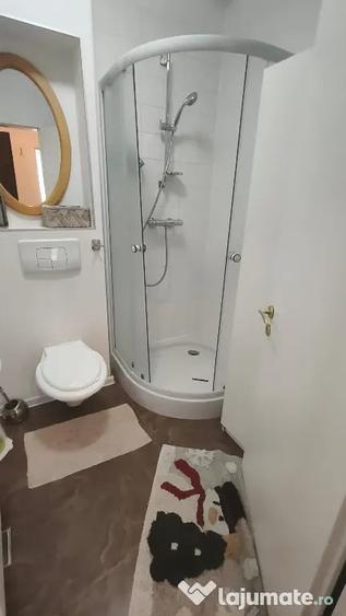 Garsonieră decomandată în Clăbucet
