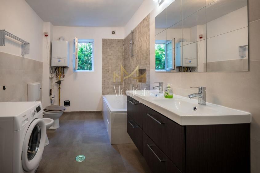 Apartament cu 4 camere decomandat în Andrei Mureșanu