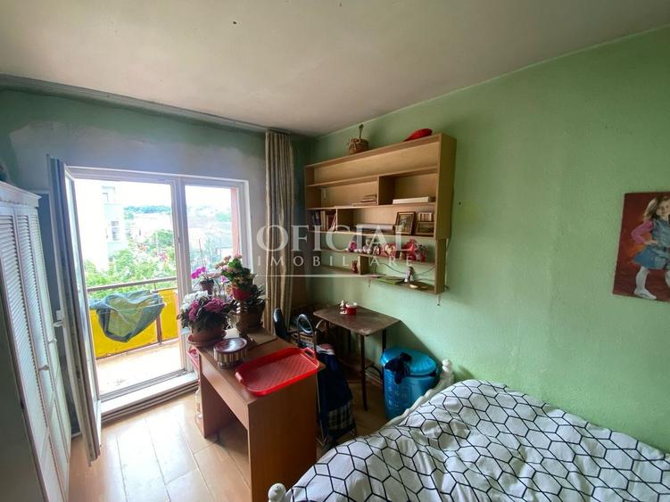 Apartament cu 4 camere decomandat, mobilat în Dâmbul Rotund