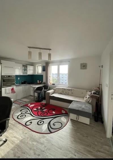 Apartament cu 2 camere semidecomandat, mobilat în Gheorgheni