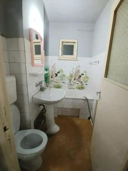 Apartament cu 2 camere decomandat în Gojdu