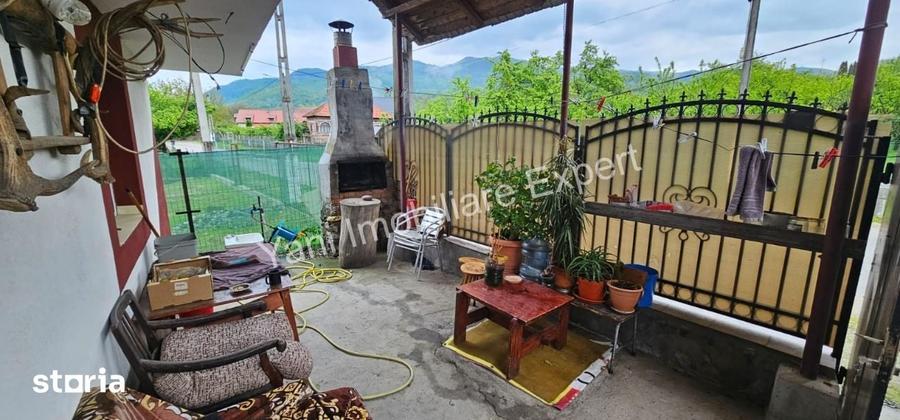 Spațiu comercial, de 250 mp, în Sălătrucu
