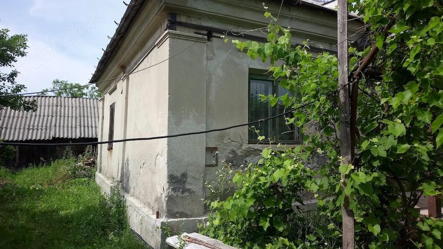 Casă cu 2 camere cu Teren 10000 Mp în Fârtățești