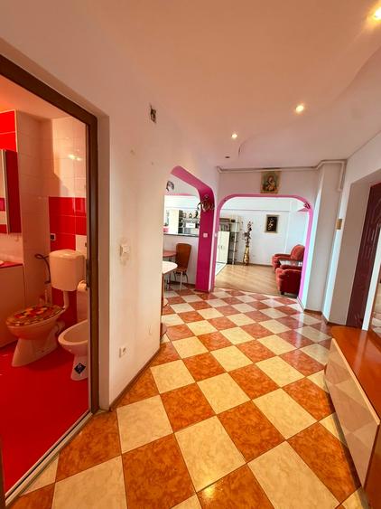 Apartament cu 2 camere decomandat în Ultracentral