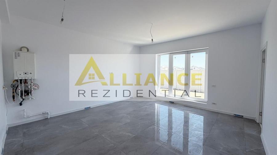 Casa Individuala - 4 camere - 2 bai - 386 mp teren - 8
