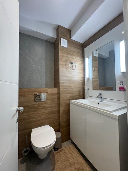 Apartament cu 3 camere decomandat în Tomis Plus