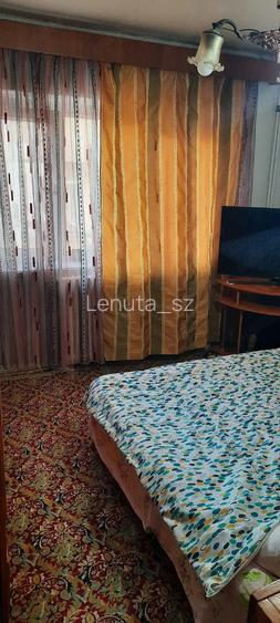 Vand apartament cu doua camere.