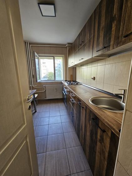 Apartament cu 2 camere decomandat în Basarabia