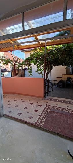 Casă cu 4 camere cu Teren 401 Mp în Salca
