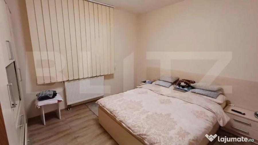 Casă cu 5 camere cu Teren 1200 Mp în Centura