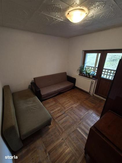 Apartament cu 3 camere decomandat, mobilat în Răcădău