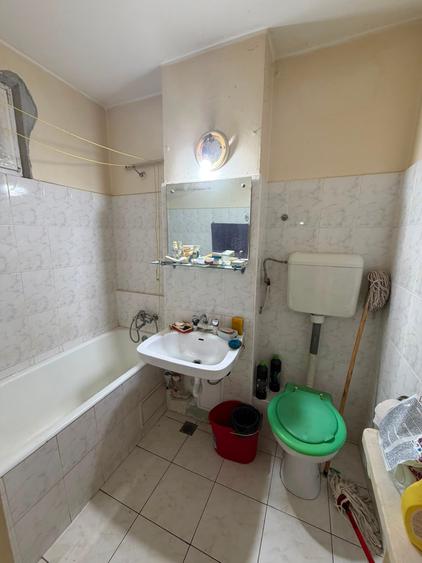 Apartament cu 2 camere semidecomandat în Vitan