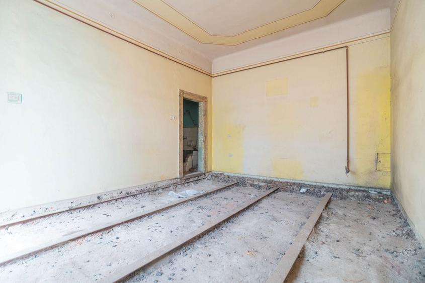 Apartament cu 2 camere semidecomandat în Ultracentral