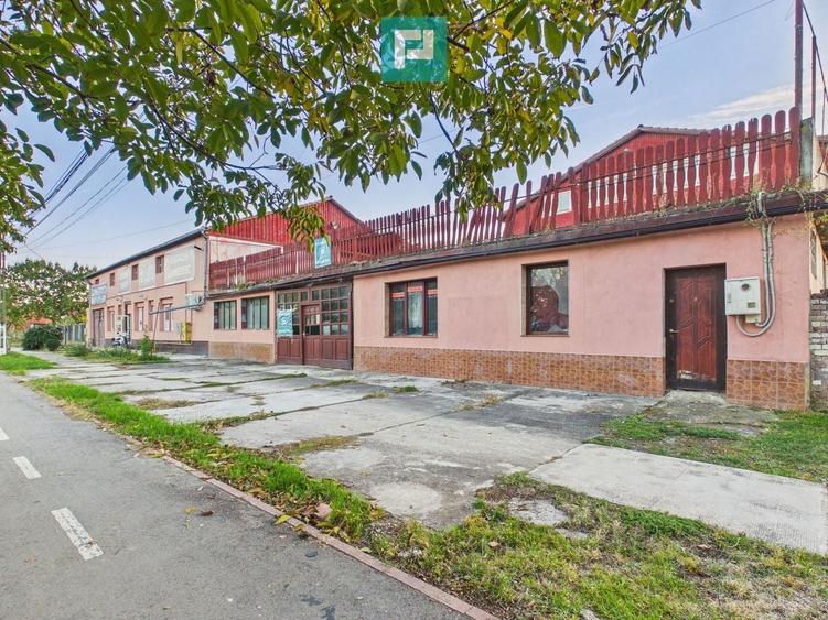 Casă individuală cu 50 camere cu Canalizare în Central