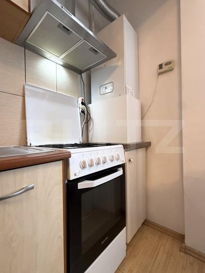 Apartament cu 2 camere semidecomandat, mobilat în Zorilor