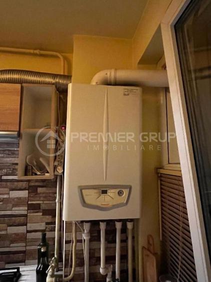Apartament cu 4 camere decomandat în Alexandru cel Bun