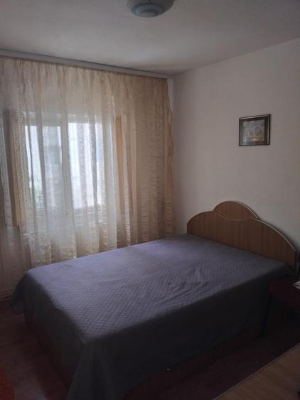 Apartament cu 2 camere decomandat în CET