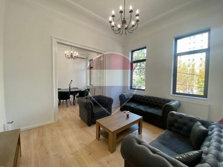 Apartament cu 3 camere decomandat, mobilat în Ultracentral