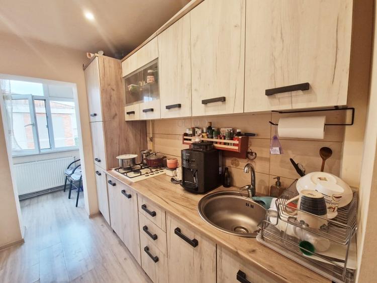 Apartament cu 2 camere decomandat, mobilat în Hotvon