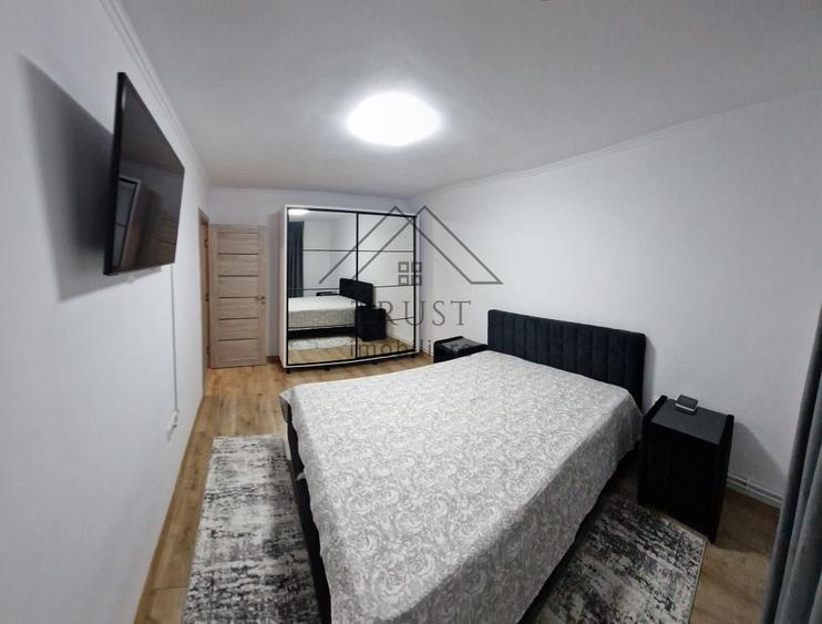 Apartament cu 3 camere, mobilat în Horea