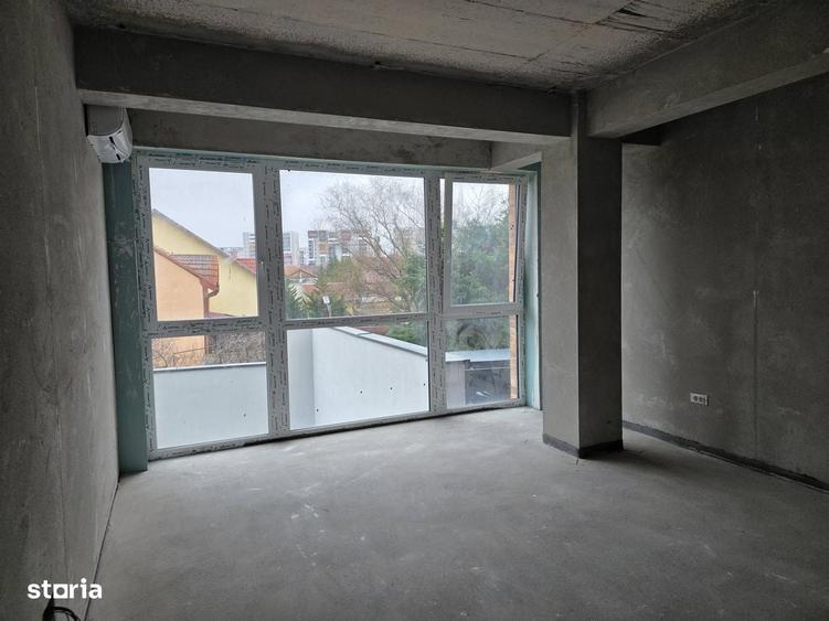 Spațiu comercial, de 160 mp, în Lotus