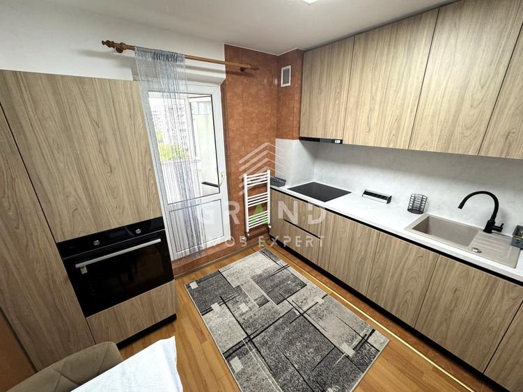 Apartament cu 3 camere decomandat, mobilat în Mărăști