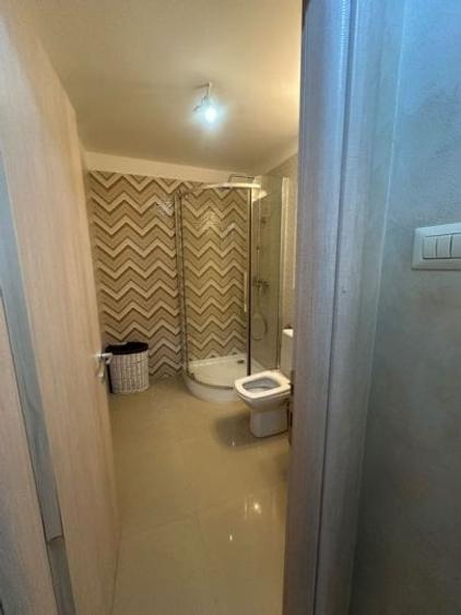 Apartament cu 2 camere semidecomandat, mobilat în Moșilor