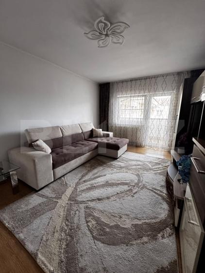 Apartament cu 3 camere decomandat, mobilat în Câmpia Turzii