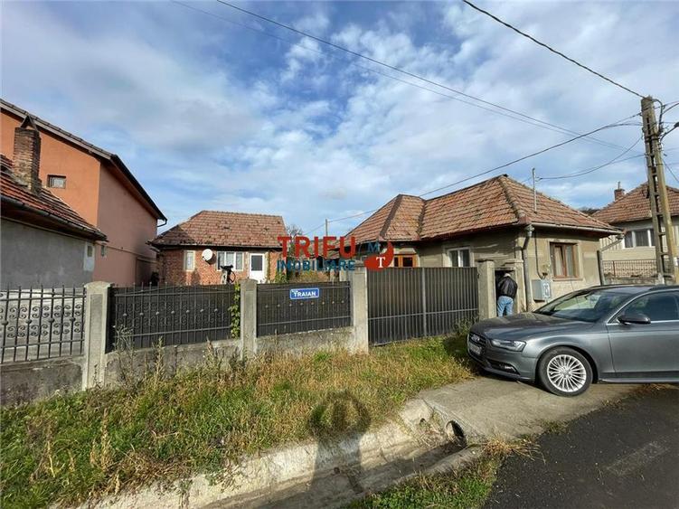 Casă individuală cu 3 camere cu Canalizare în Cricău