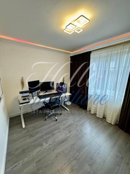 Apartament cu 3 camere decomandat în Florești