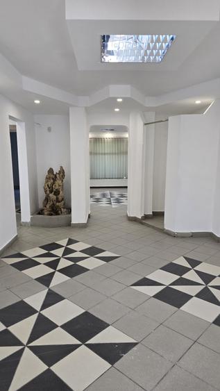 Spațiu comercial, de 80 mp, în Decebal