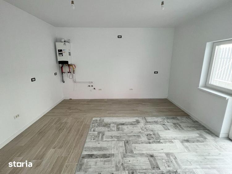 Casă cu 4 camere cu Teren 470 Mp în Rediu