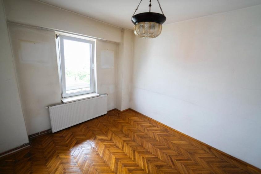 Apartament cu 3 camere decomandat în Ultracentral