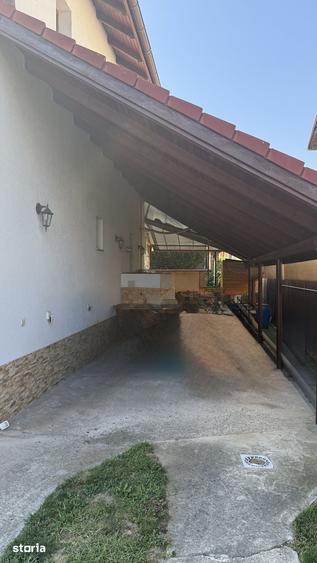 Casă cu 5 camere cu Teren 500 Mp în Central