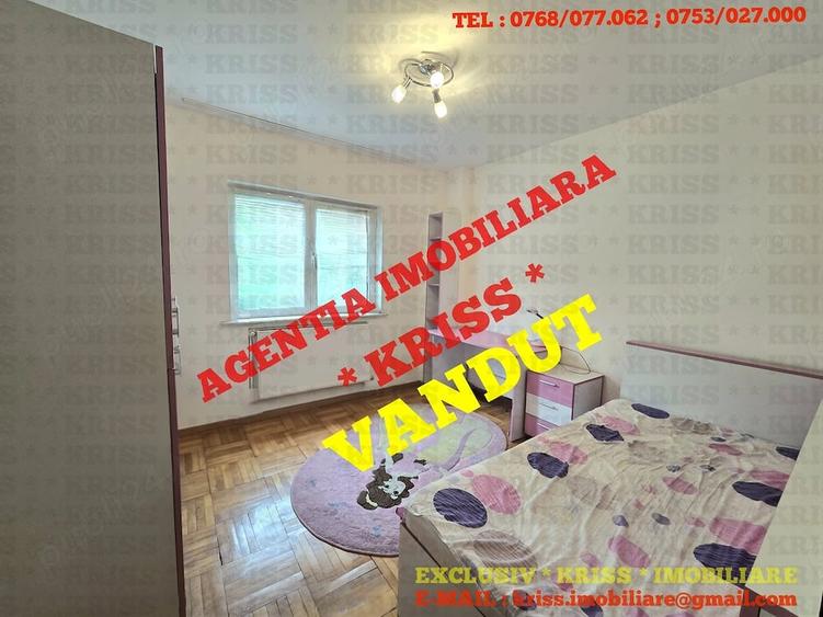 Apartament cu 3 camere decomandat în Găvana