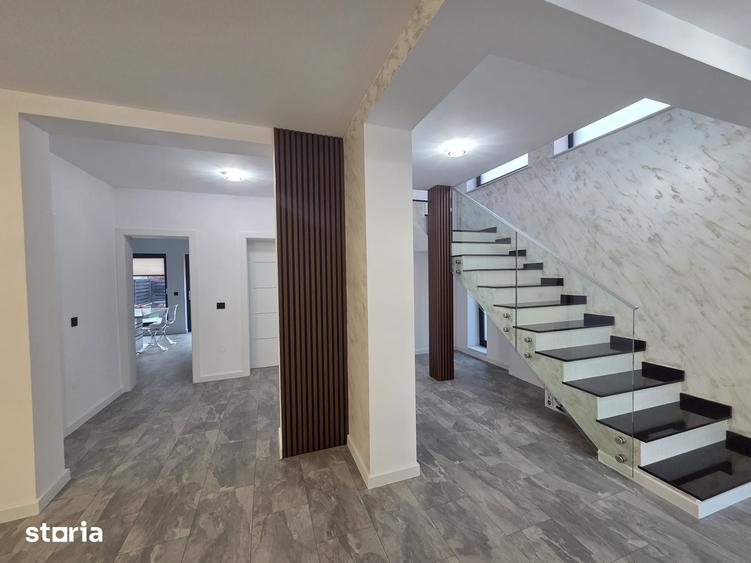 Casă cu 6 camere cu Teren 456 Mp în Mărășești