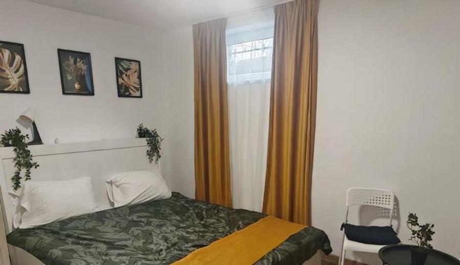 Apartament cu 2 camere semidecomandat în Centrul Istoric