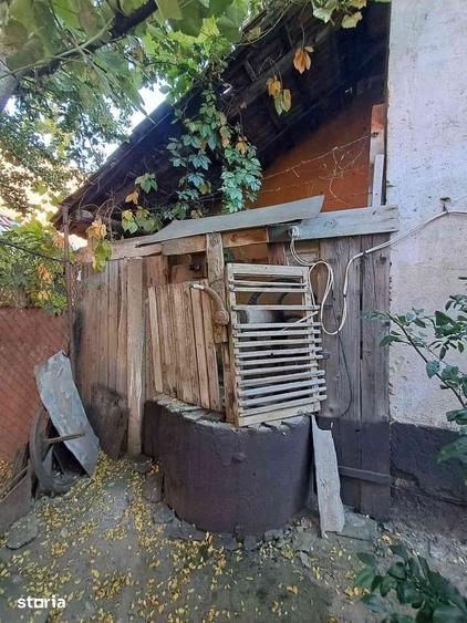 Casă cu 7 camere cu Teren 2500 Mp în Brateiu