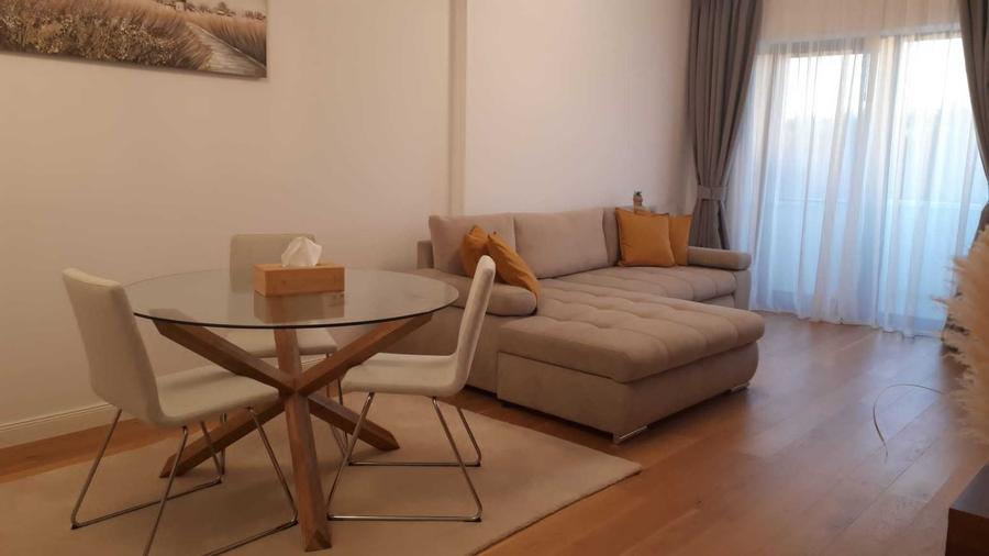 Apartament cu 2 camere decomandat în Herăstrău