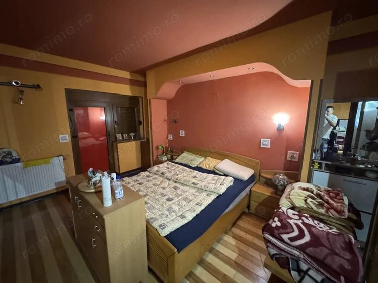 Casă cu 6 camere cu Teren 1768 Mp în Becicherecu Mic