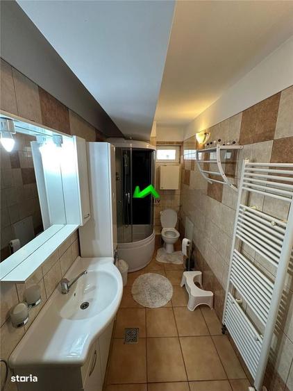 Apartament cu 3 camere decomandat în Turnișor