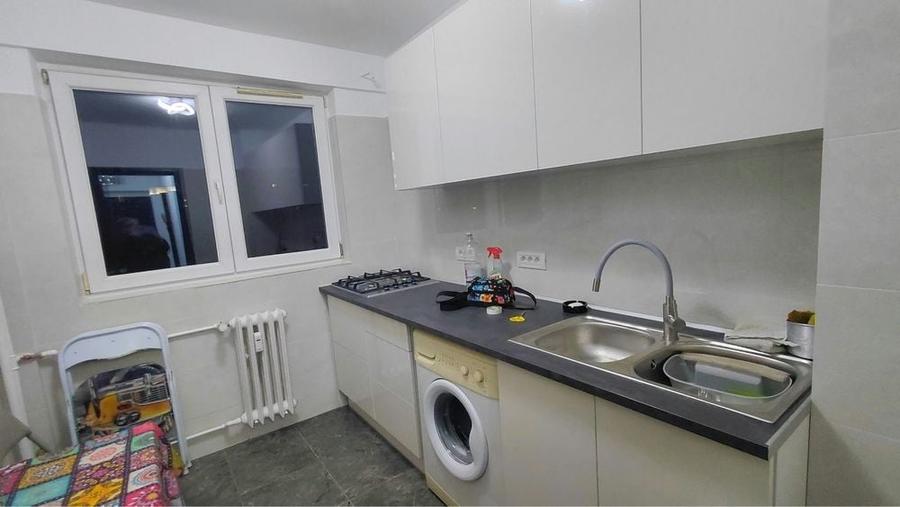 Apartament cu 2 camere decomandat în Exterior Vest