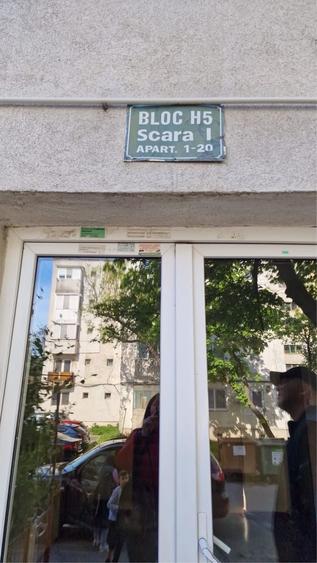 Apartament cu 2 camere semidecomandat în Obor